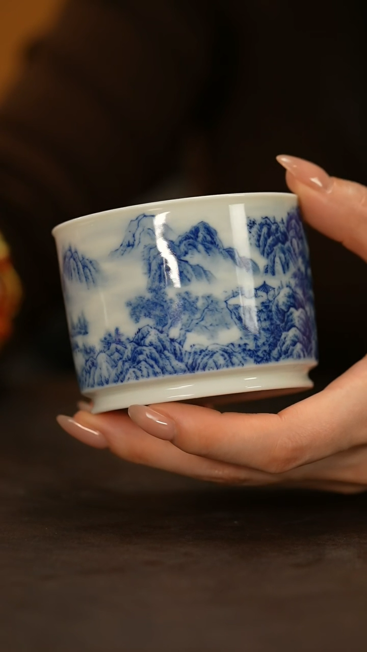 【闪购商品】瓷片占春生          