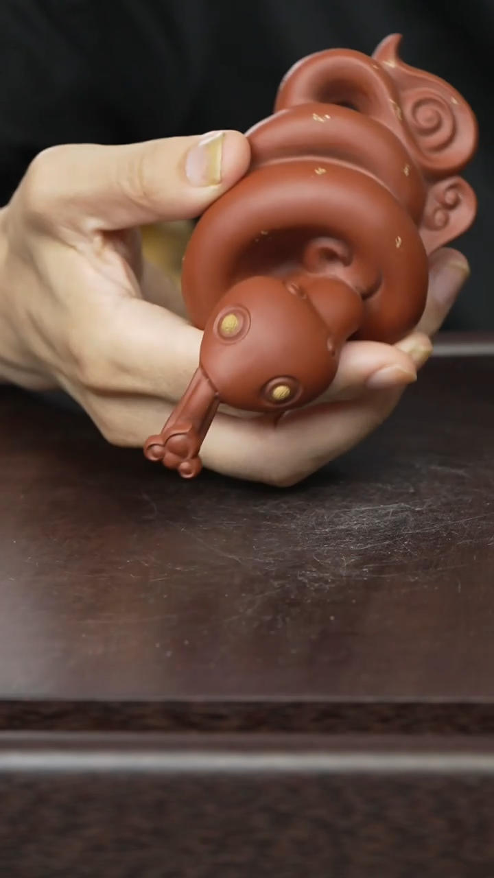 紫砂茶宠如意小蛇