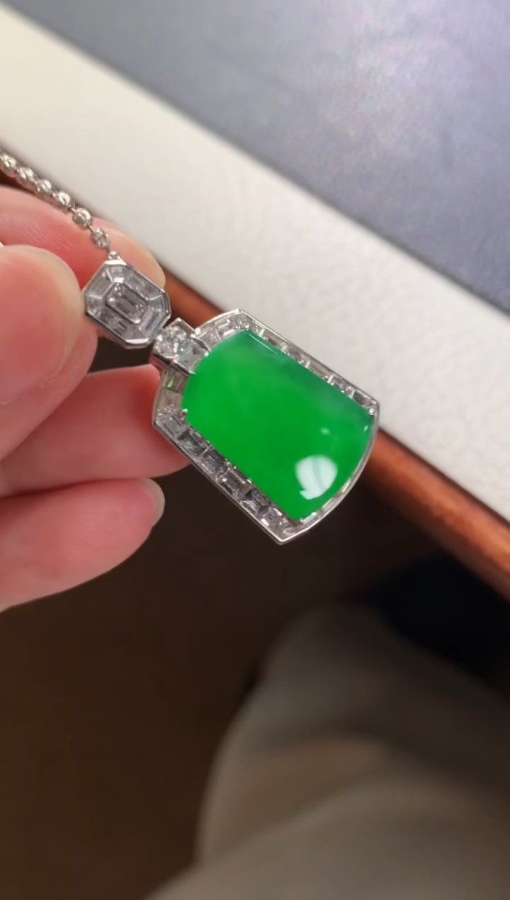 吊坠(不含链)18K金镶嵌翡翠用****6A714|98000