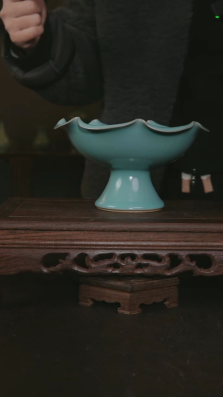 【闪购商品】其他仿古手工花口高足果盘