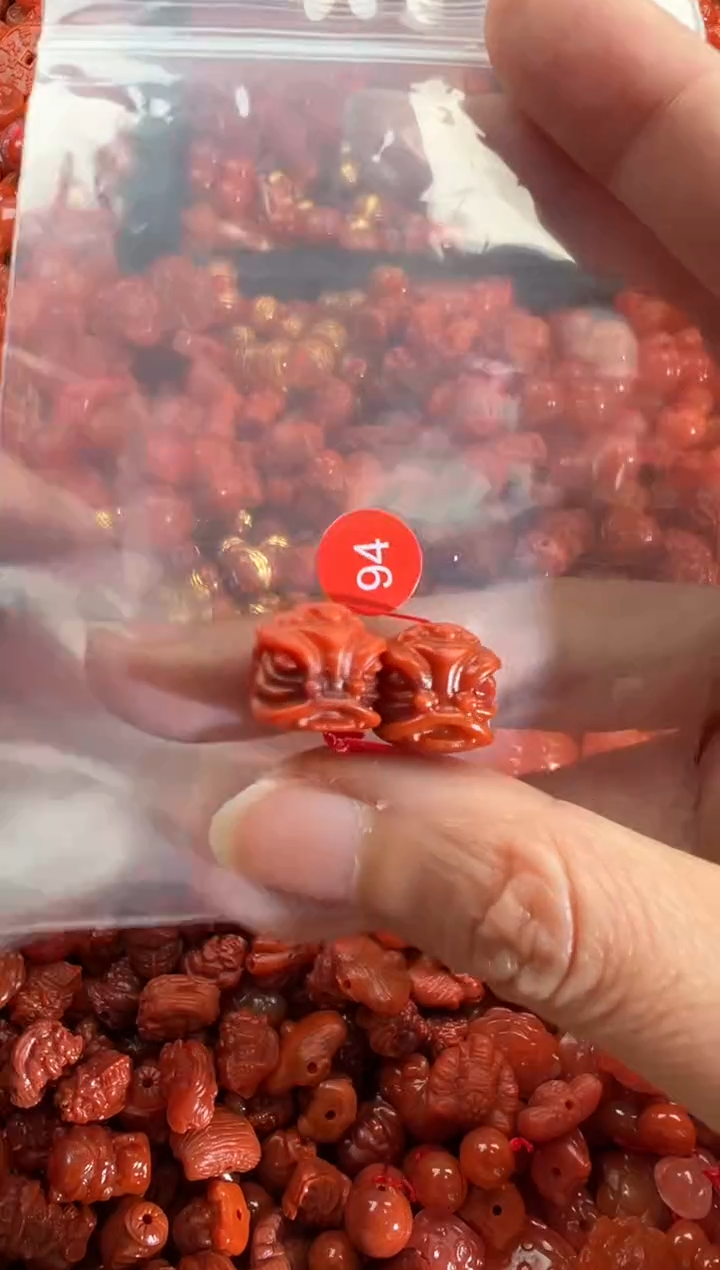 【闪购商品】南红玛瑙颈饰未镶嵌1