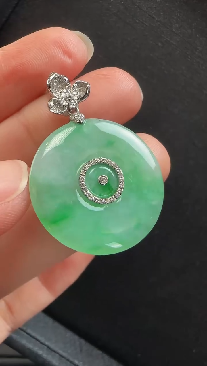 【闪购商品】翡翠颈饰18K金镶嵌349平安扣一个