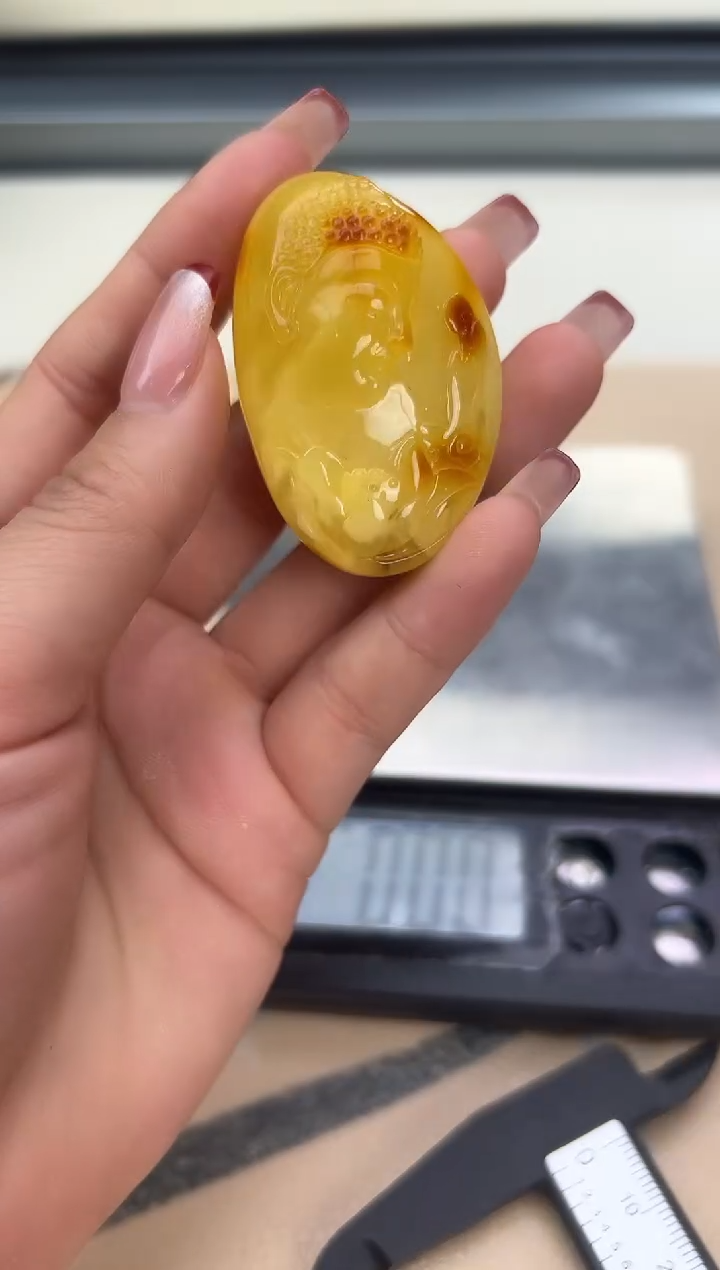 【闪购商品】琥珀裸石未镶嵌蜜蜡吊坠