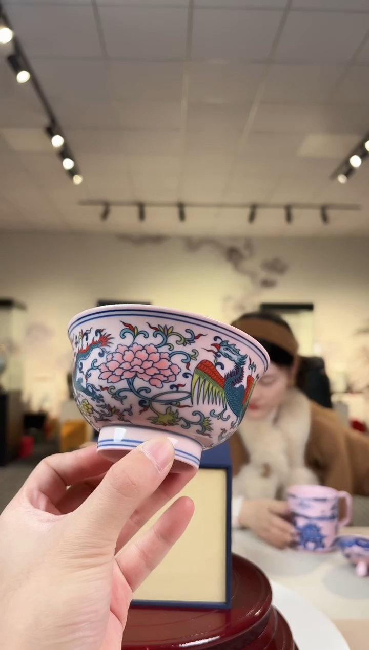 碗陶瓷红稀4.5英寸斗彩龙凤呈祥碗+礼盒