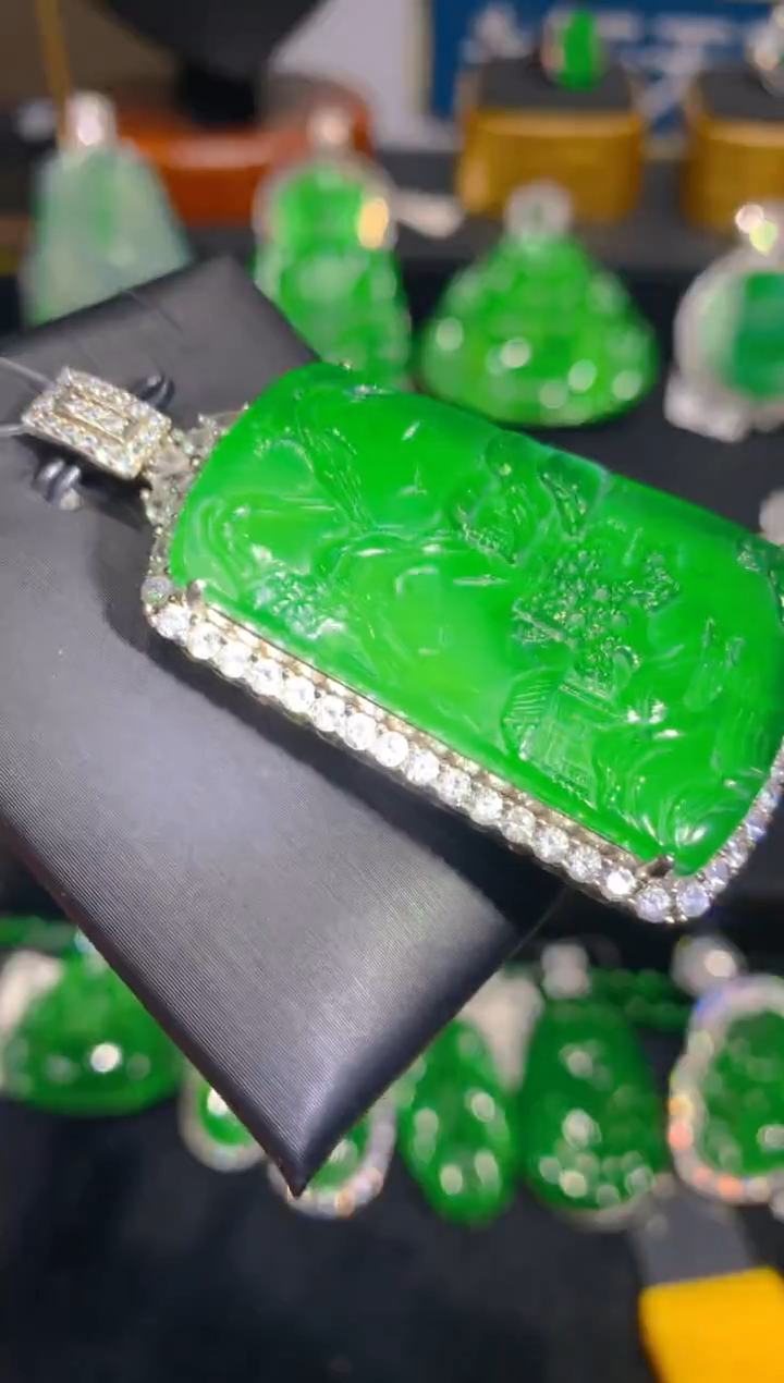 【闪购商品】翡翠颈饰银S925镶嵌83一季