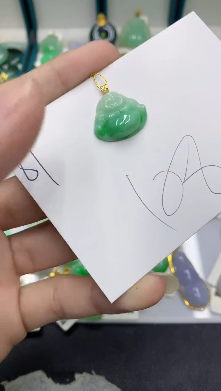 【闪购商品】翡翠颈饰18K金镶嵌翡翠