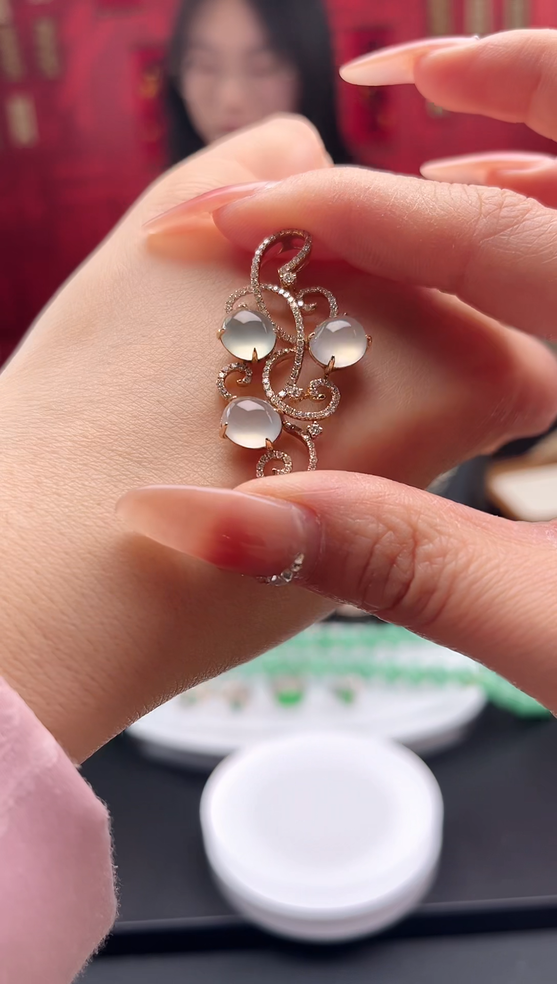 【闪购商品】翡翠颈饰18K金镶嵌吊坠