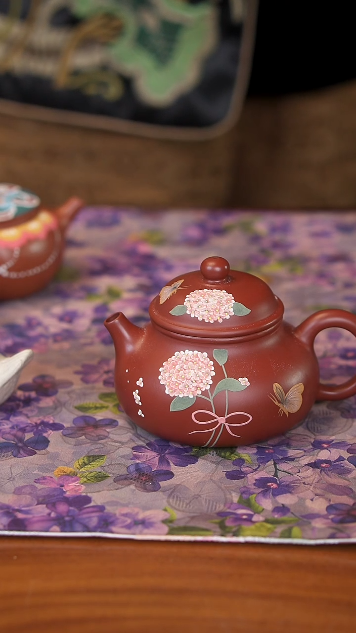 茶壶紫砂朱泥容天