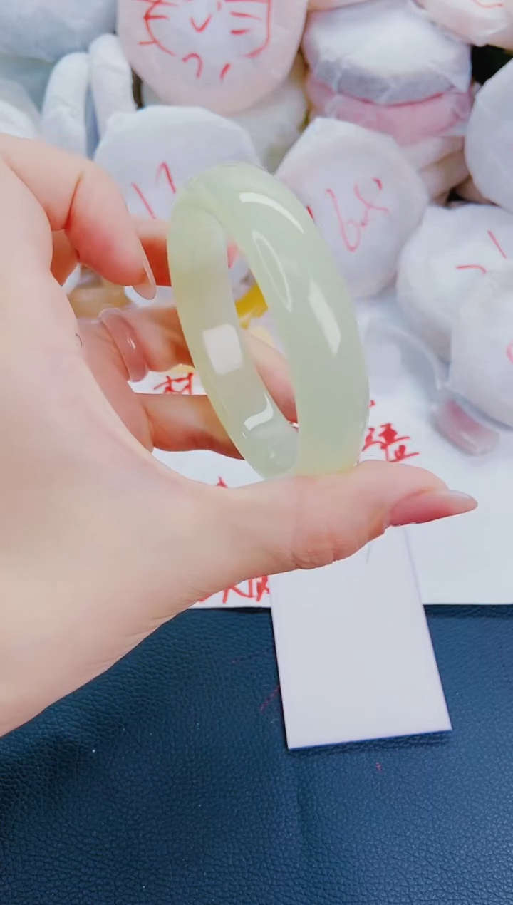 石英质玉手镯未镶嵌L57-58-59