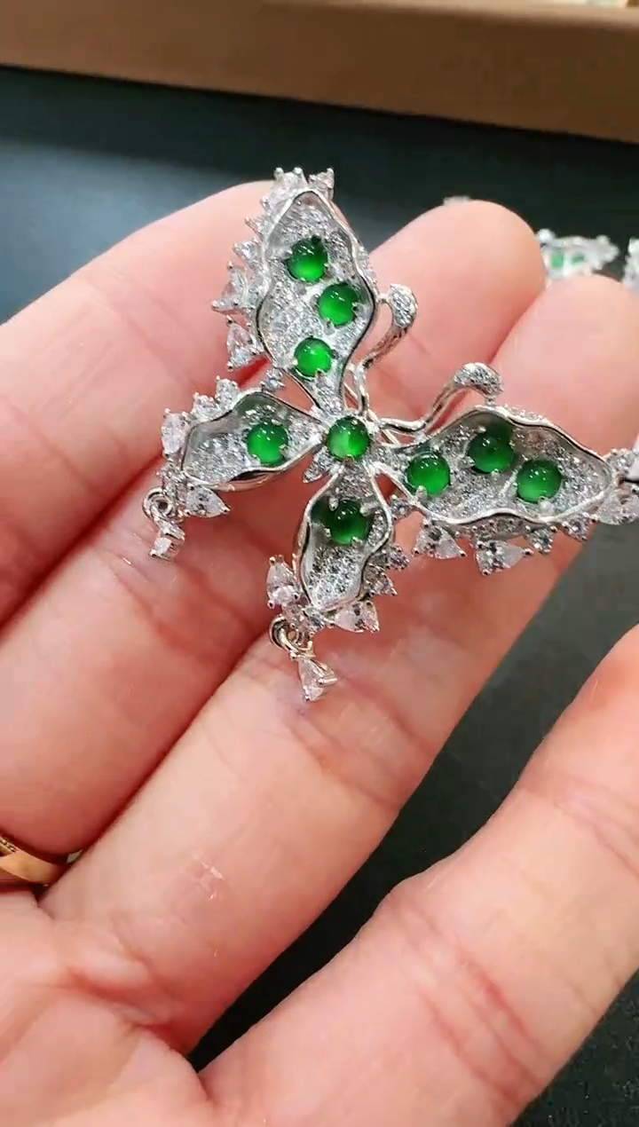 【闪购商品】翡翠吊坠(不含链)银S925镶嵌吊坠