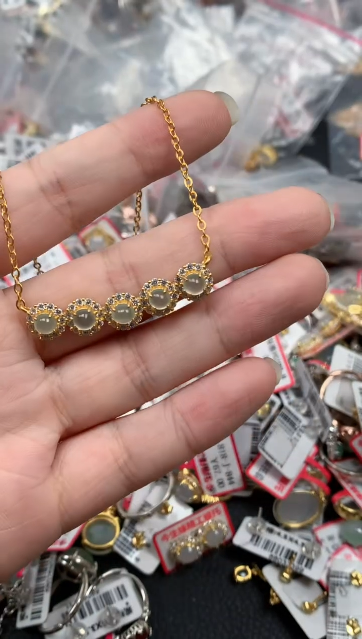 翡翠戒指银S925镶嵌天然A货缅甸翡翠