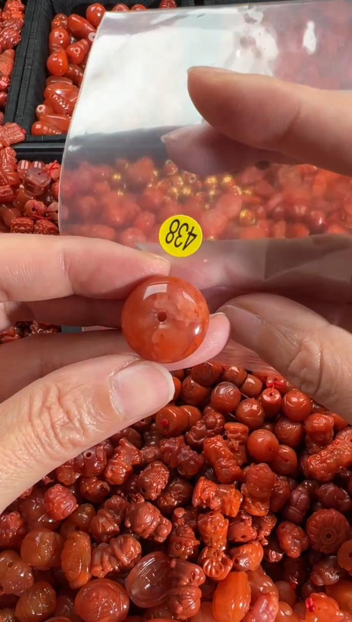 【闪购商品】南红玛瑙颈饰未镶嵌1