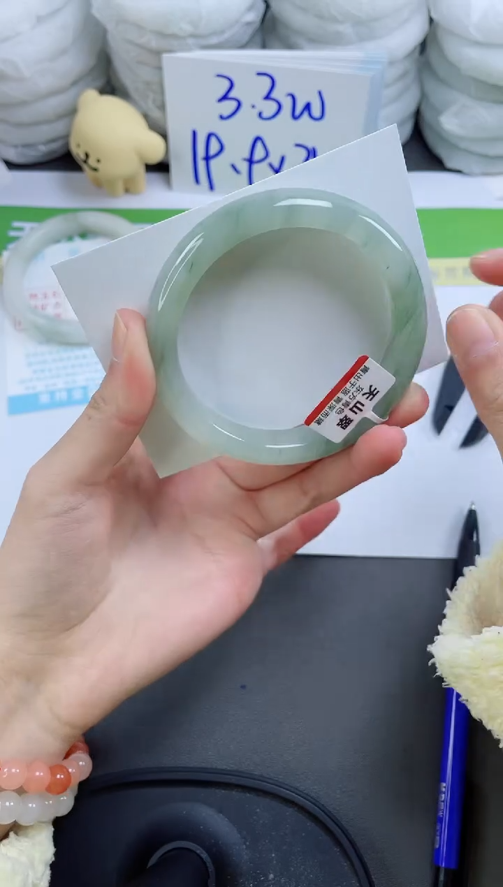 【闪购商品】石英质玉手镯未镶嵌145-60.8