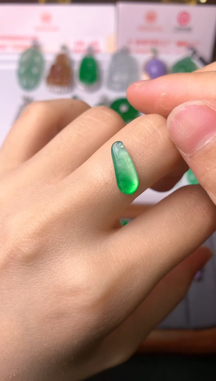 【闪购商品】定制翡翠未镶嵌裸石（镶嵌定制）