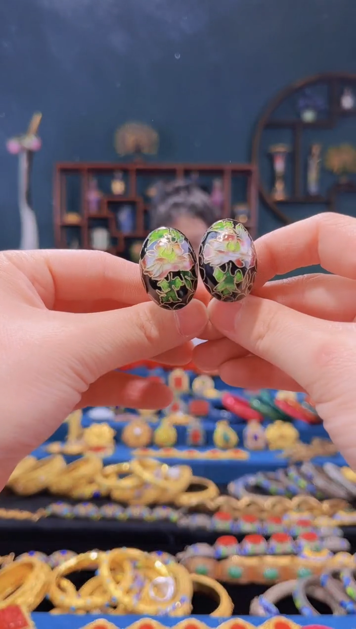 【闪购商品】非遗景泰蓝耳夹 黑色