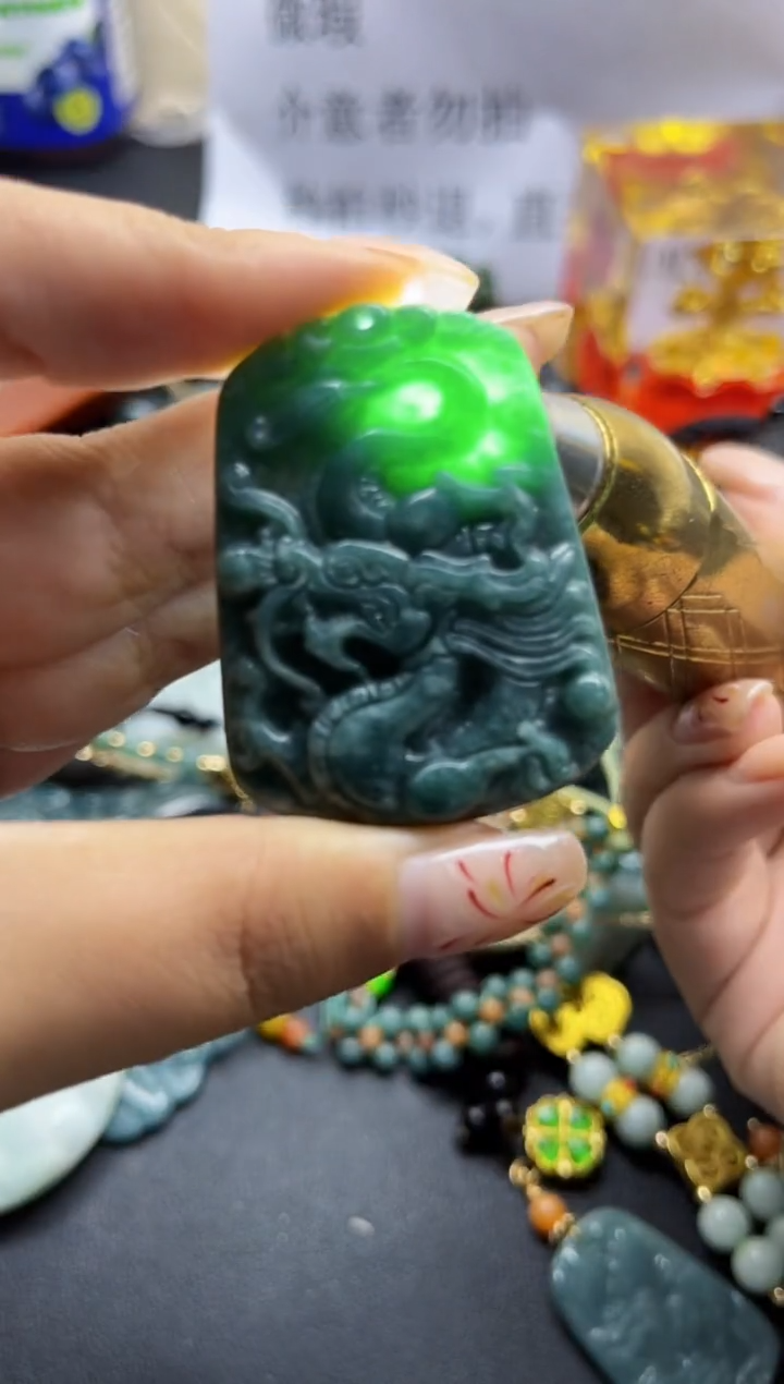 【闪购商品】翡翠颈饰未镶嵌翡翠