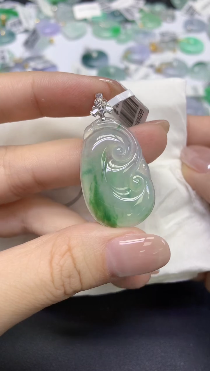 颈饰18K金镶嵌翡翠天然缅甸翡翠A货百元以上9元证书费自理