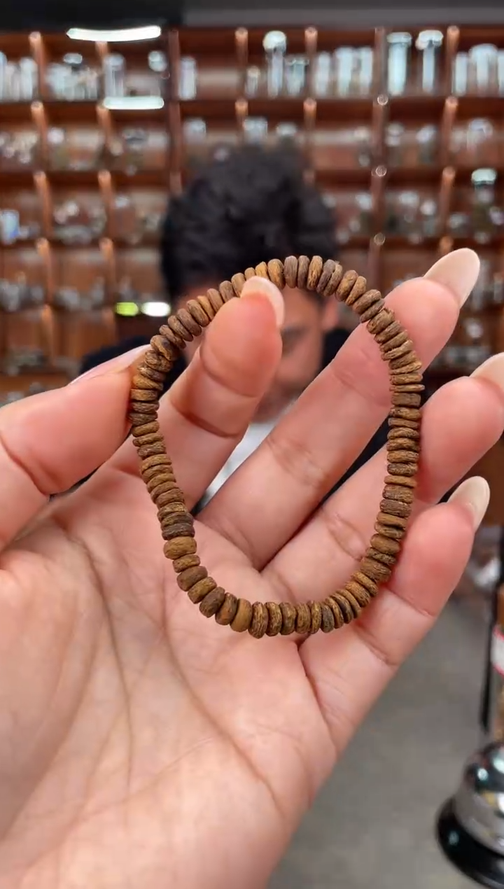 【闪购商品】沉香手串46号惠安红土多样性发一条