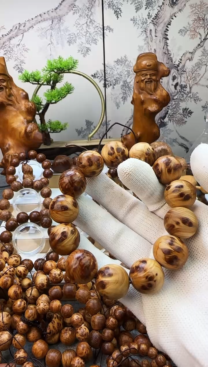 【闪购商品】非洲檀香无事牌太行崖柏1.8瘤疤手串