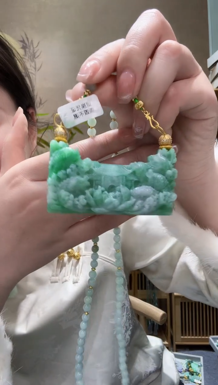 【闪购商品】翡翠颈饰未镶嵌吊坠