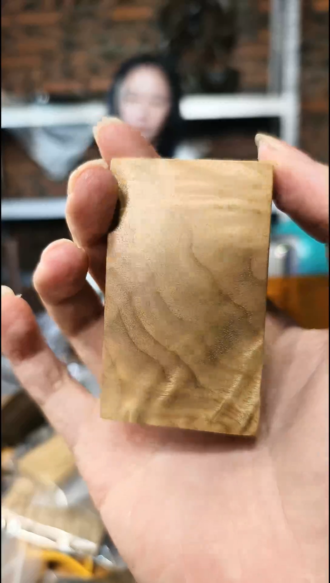 【闪购商品】金丝楠无事牌手把件