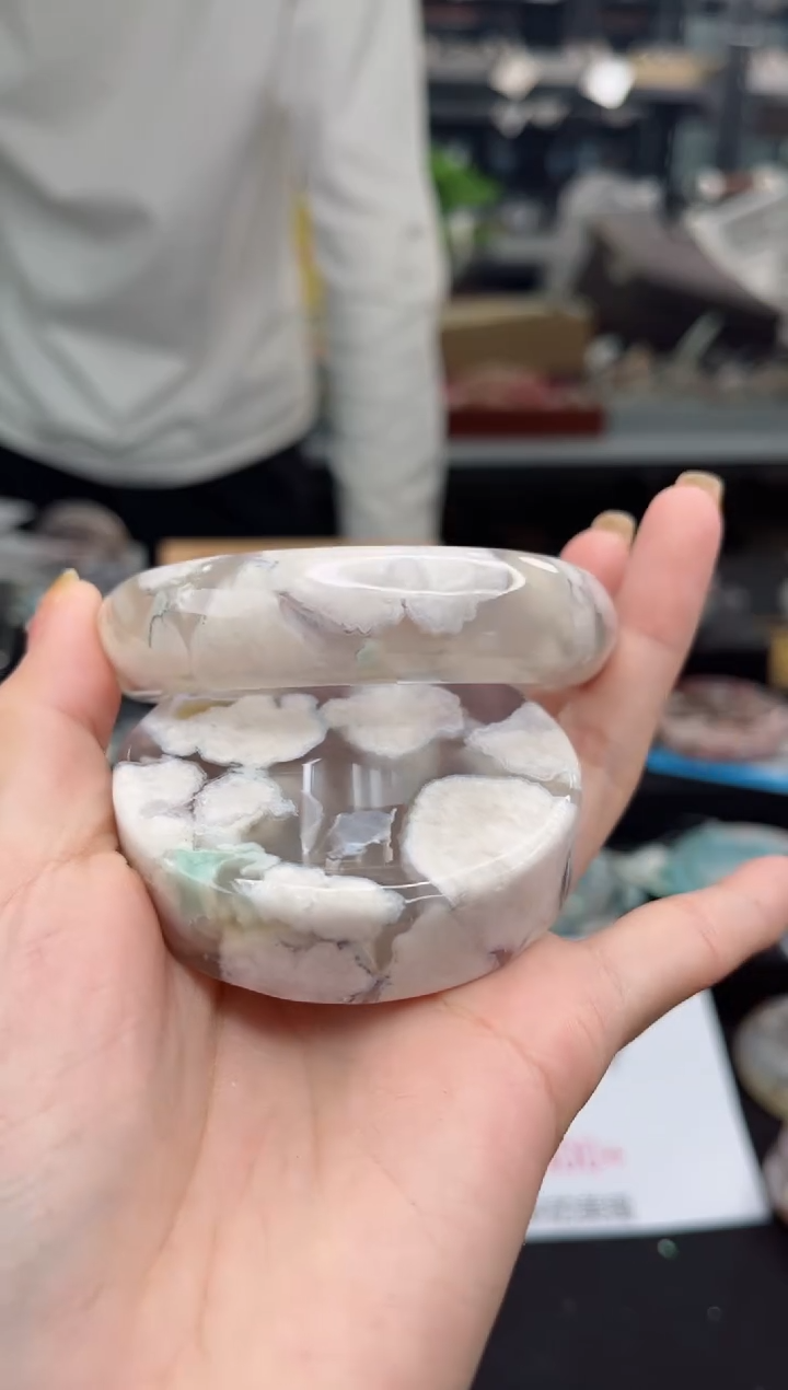 【闪购商品】石英质玉手镯未镶嵌61圈口（赠品镯心）3931376