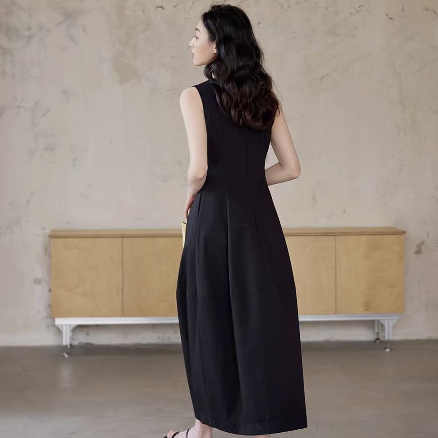 ✨✨法式气质通勤无袖连衣裙女2025夏立裁拼接收腰a字 花苞长裙