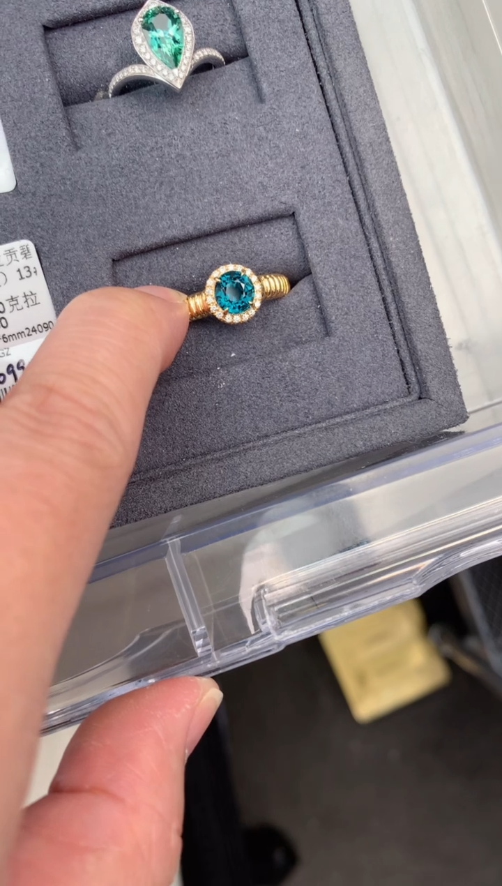 【闪购商品】碧玺戒指18K金镶嵌1.1ct拉贡碧玺