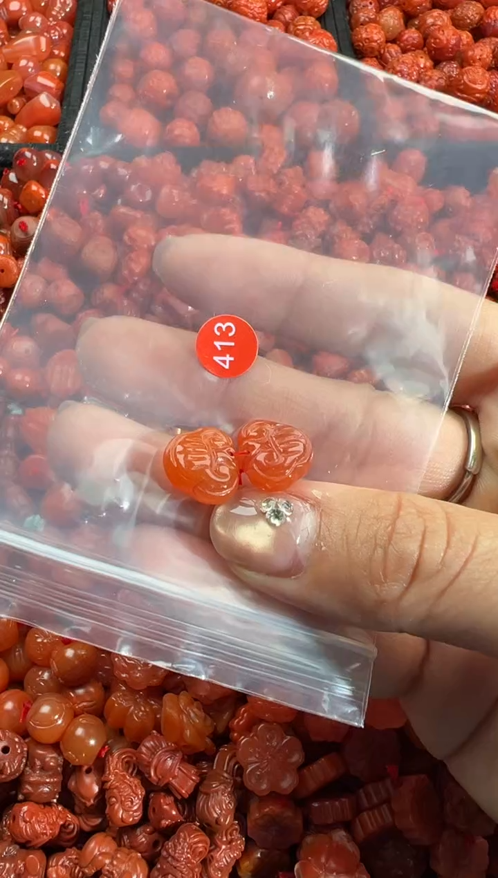 【闪购商品】南红玛瑙未镶嵌颈饰1
