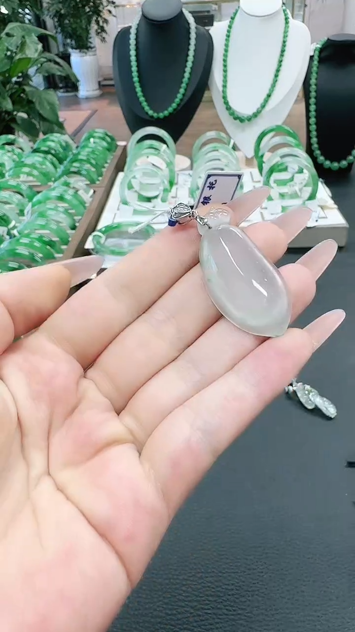 未镶嵌1石英质玉（非洲翠）/6197