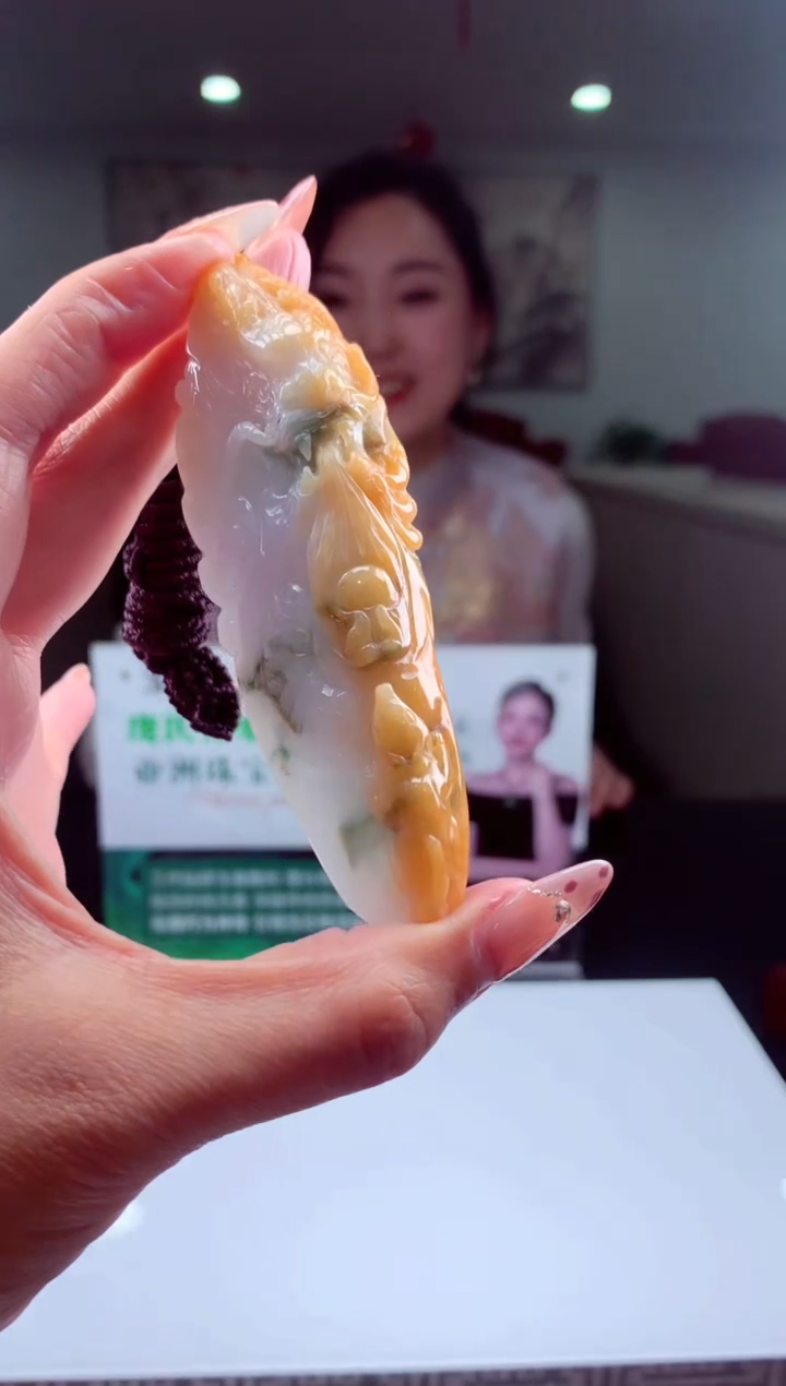 【闪购商品】定制翡翠未镶嵌挂件发货（拍一发一）