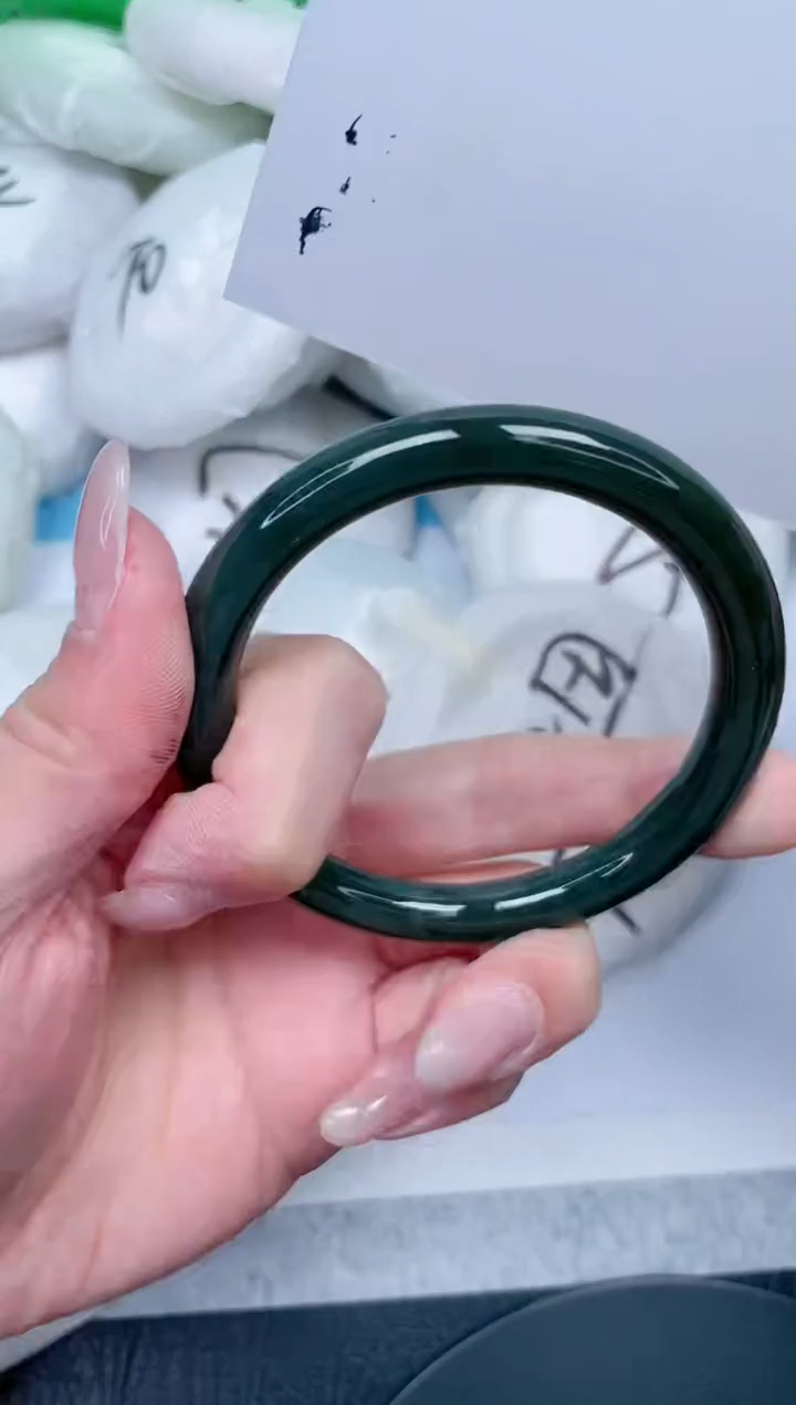 【闪购商品】和田玉手镯未镶嵌210-55