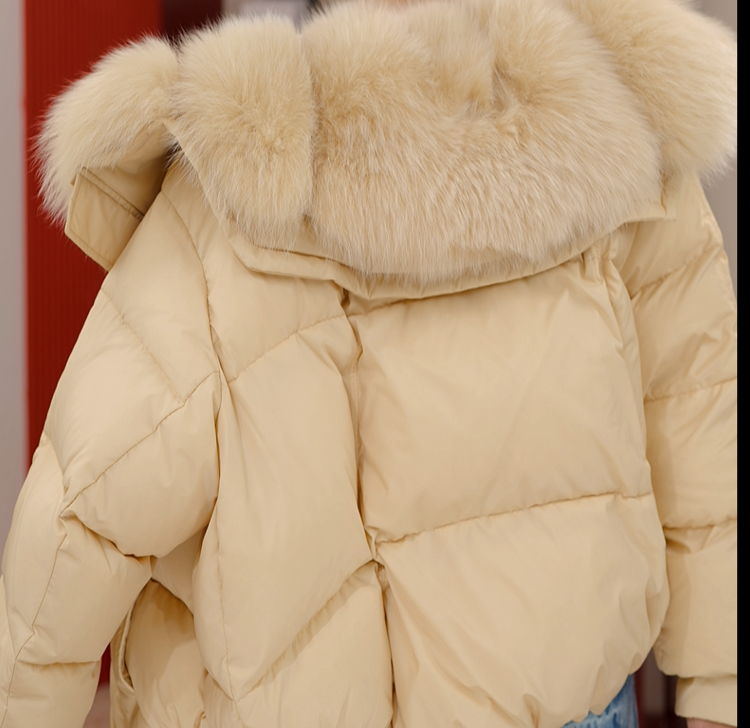 【KK】新款时尚显瘦设计感百搭保暖米杏色羽绒服外套