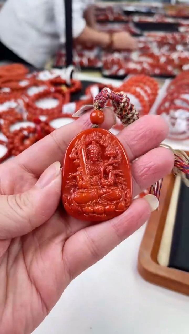 【闪购商品】南红玛瑙吊坠未镶嵌一个/条