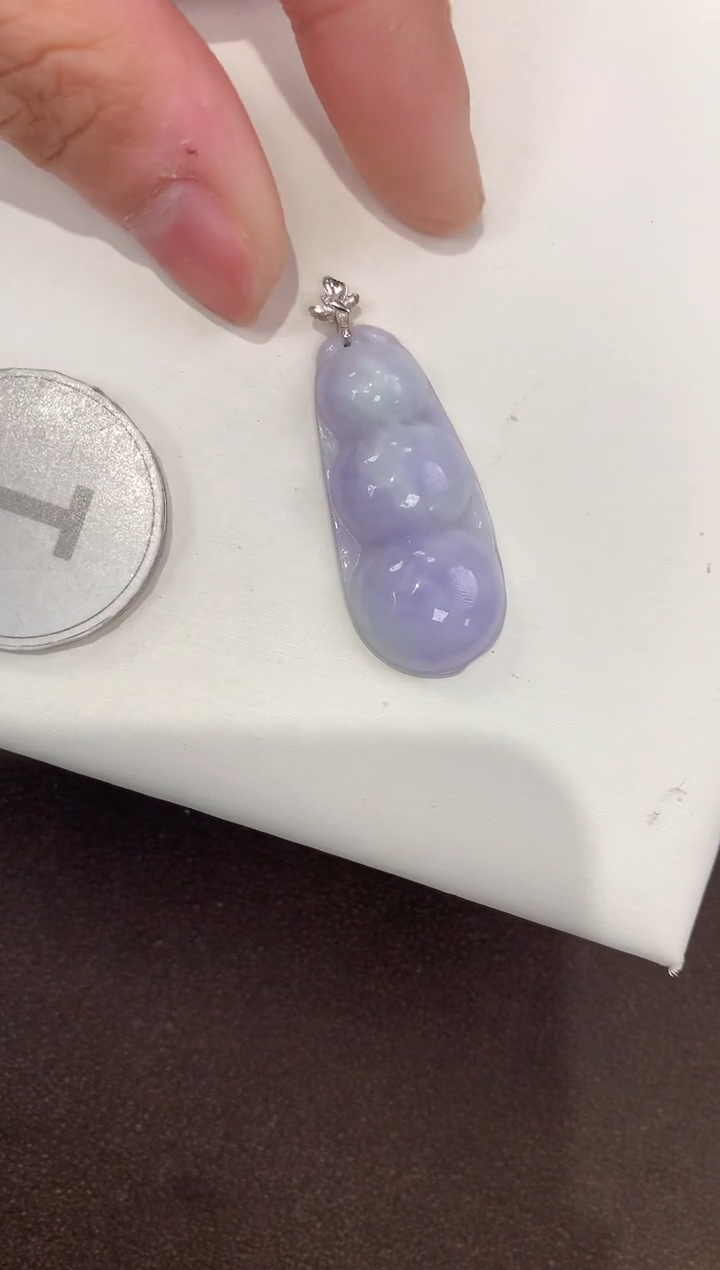 颈饰18K金镶嵌翡翠天然缅甸A货翡翠