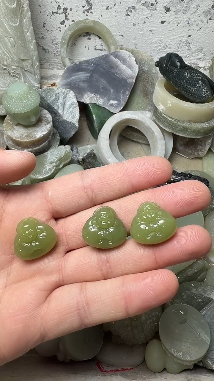 颈饰未镶嵌和田玉黄口弥勒佛