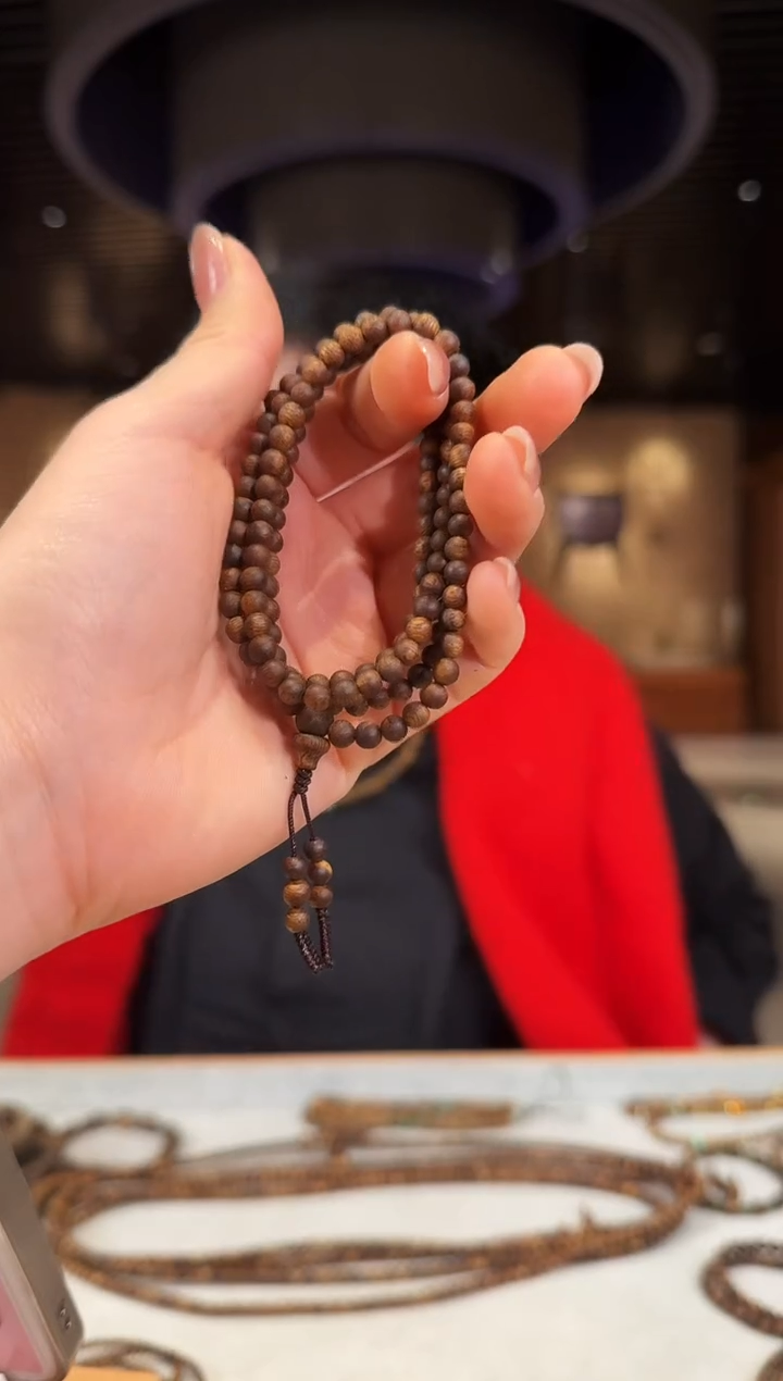 【闪购商品】沉香手串海南莺歌绿棋多圈圆珠