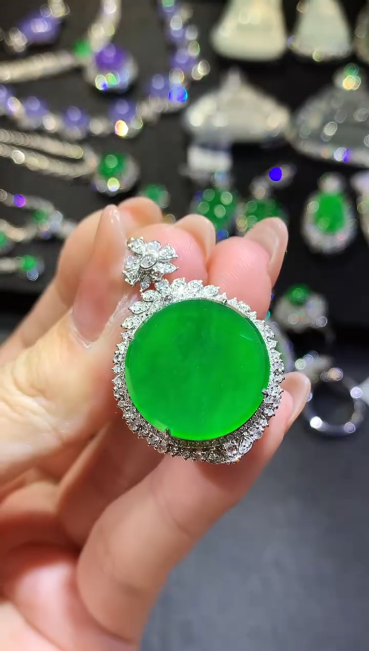 【闪购商品】翡翠吊坠(不含链)18K金镶嵌66-圆牌