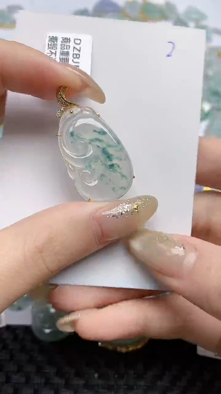 【闪购商品】翡翠颈饰18K金镶嵌天然A货翡翠 
