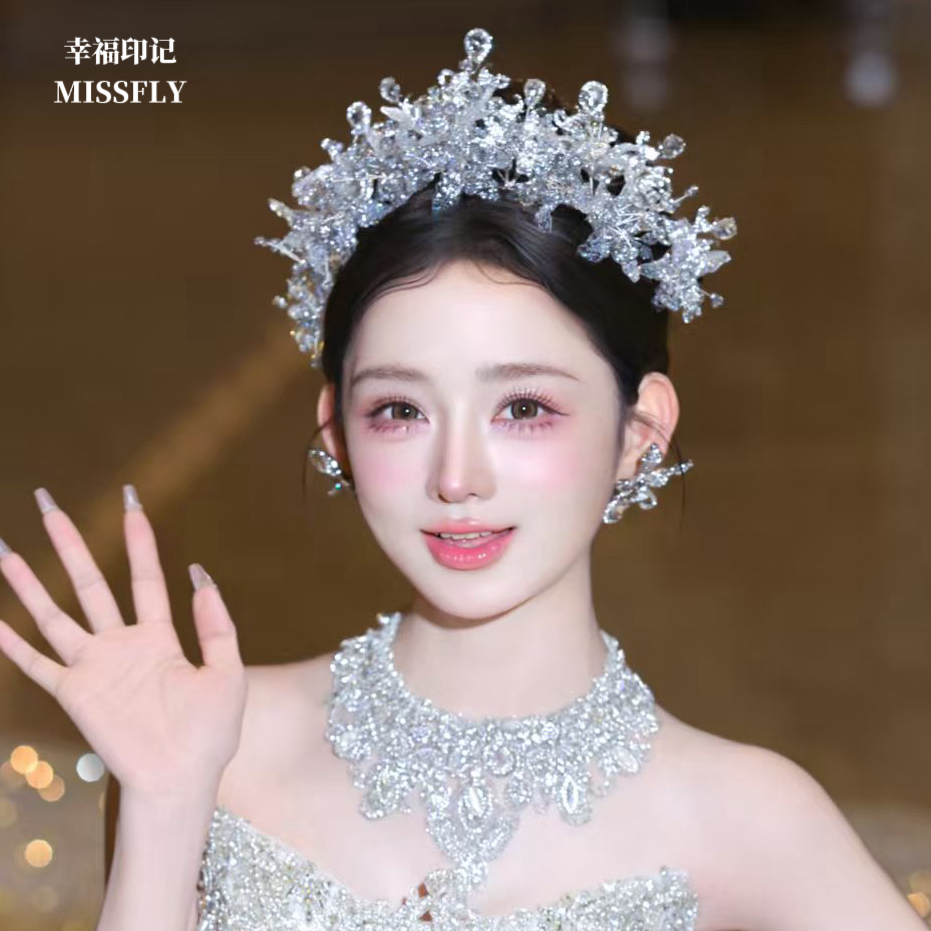 皇冠耳夹新娘主婚纱白纱出门纱头饰水凝胶发饰水晶珠串珠王冠耳饰