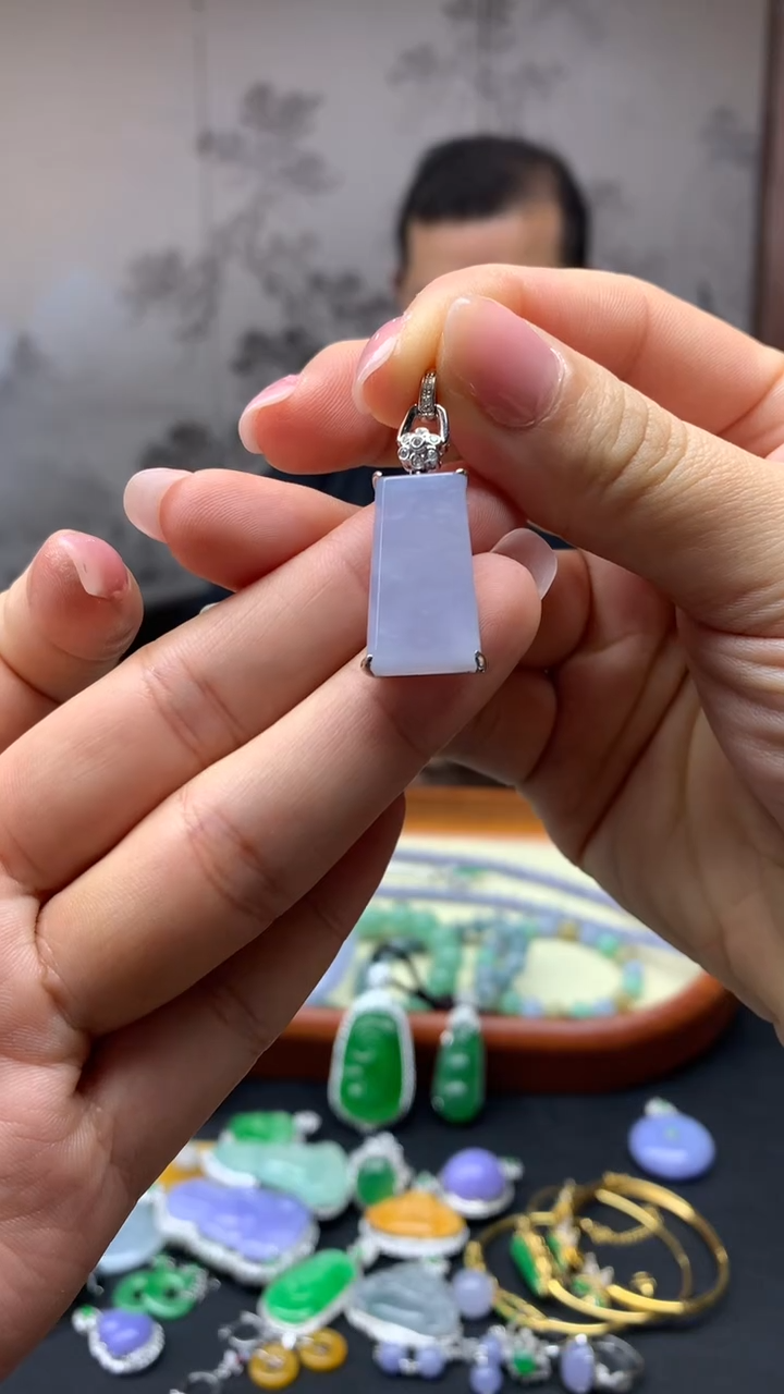 【闪购商品】翡翠颈饰18K金镶嵌5-天然翡翠