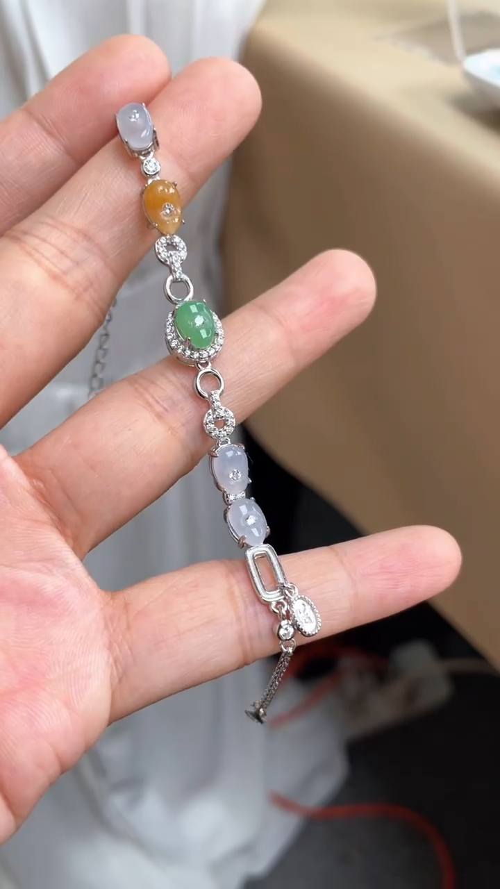 颈饰未镶嵌翡翠手链