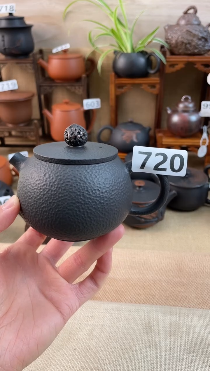 钱**升建水紫陶微瑕锤纹西施720