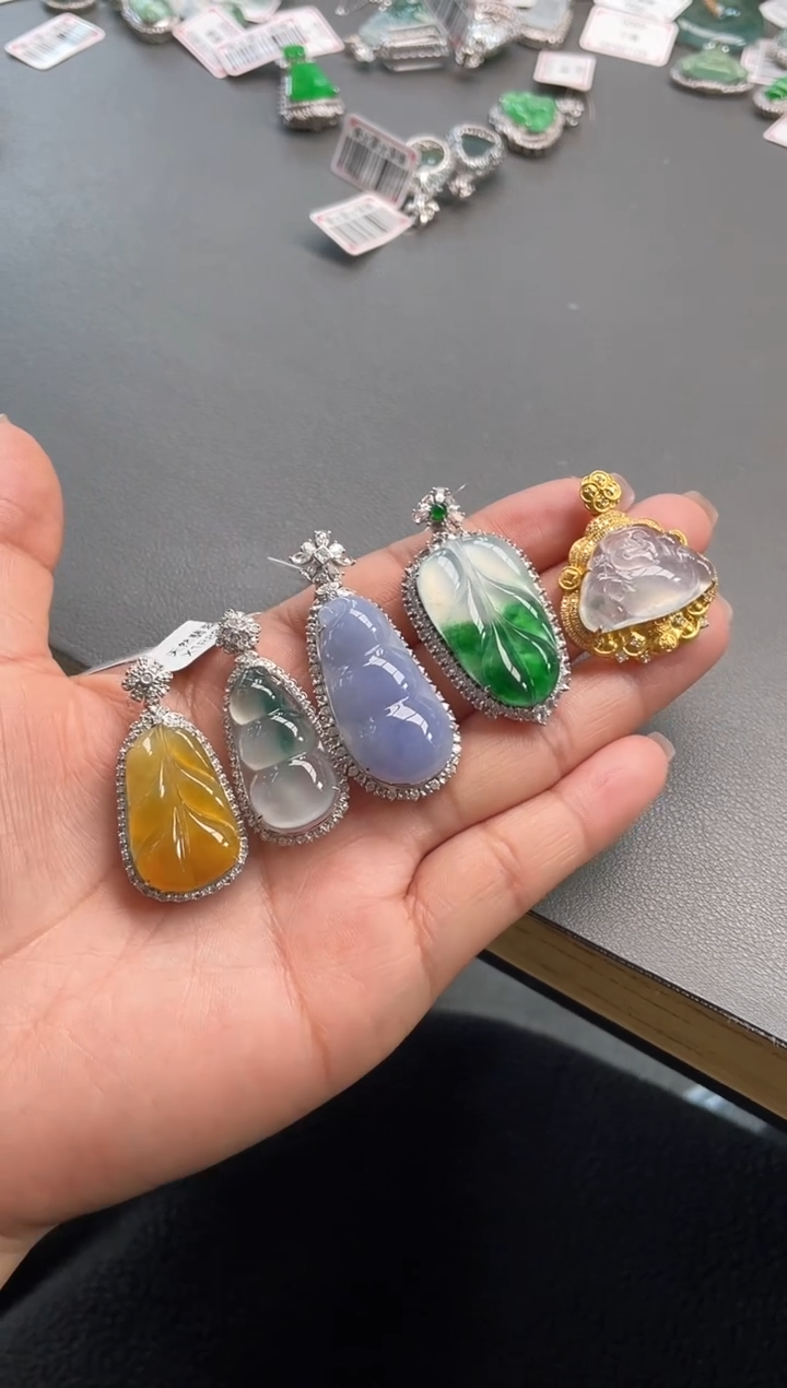 【闪购商品】翡翠挂件18K金镶嵌合集