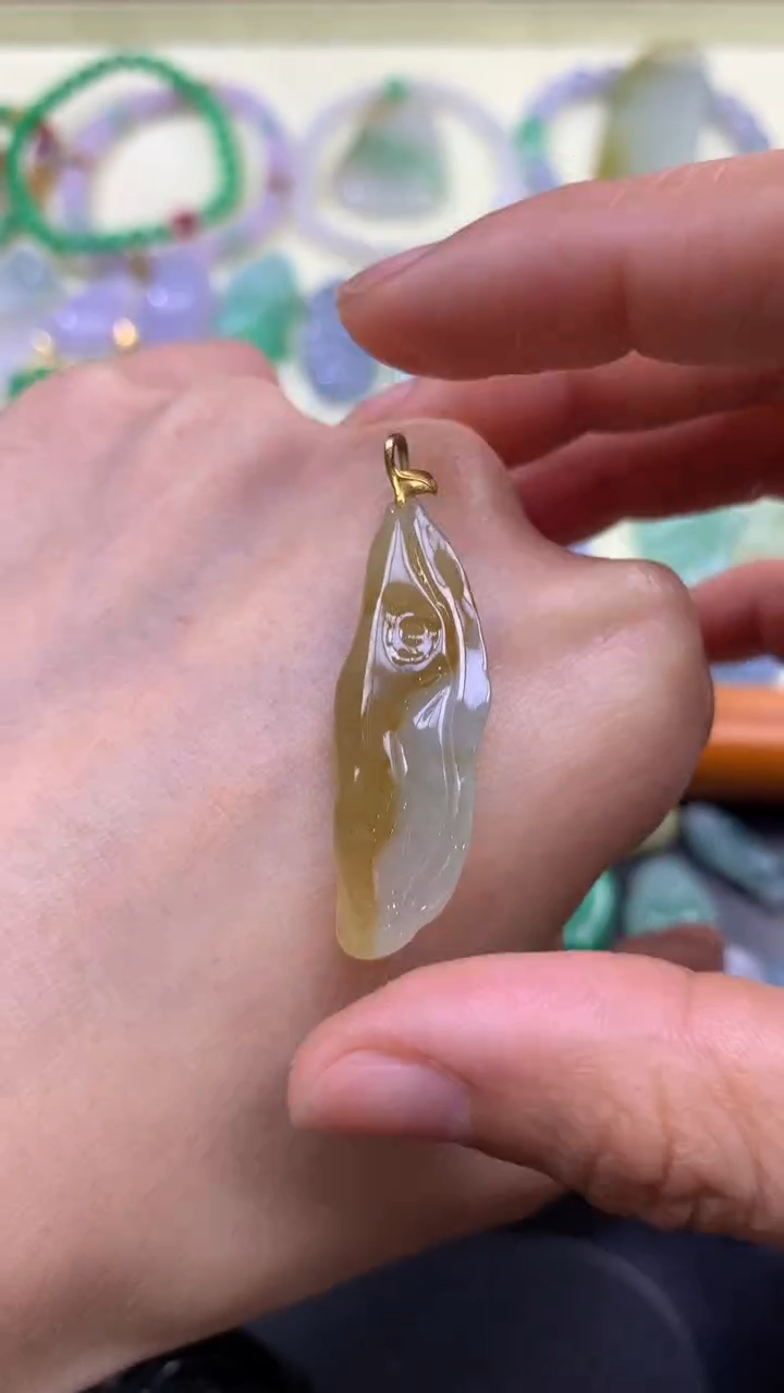 【闪购商品】翡翠颈饰18K金镶嵌翡翠