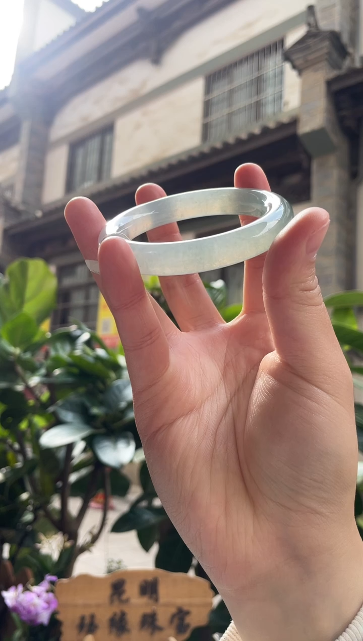 未镶嵌手镯（圆镯）翡翠56圆条