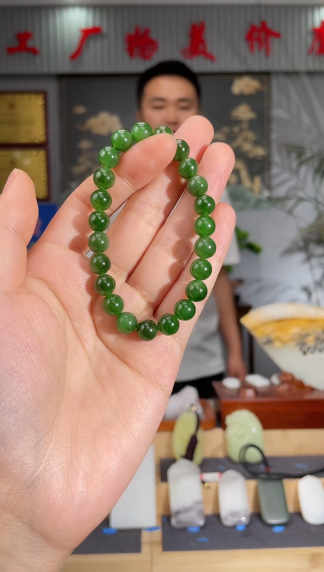 和田玉未镶嵌颈饰1