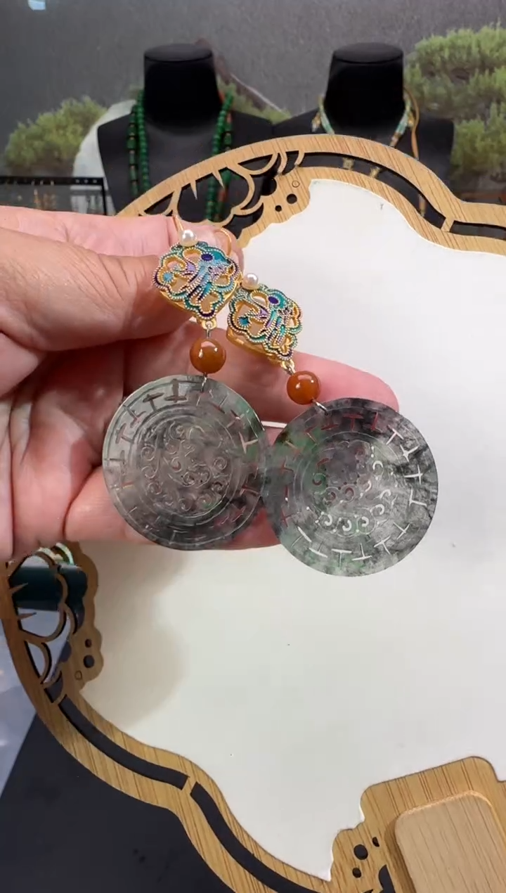 【闪购商品】翡翠颈饰未镶嵌牌子