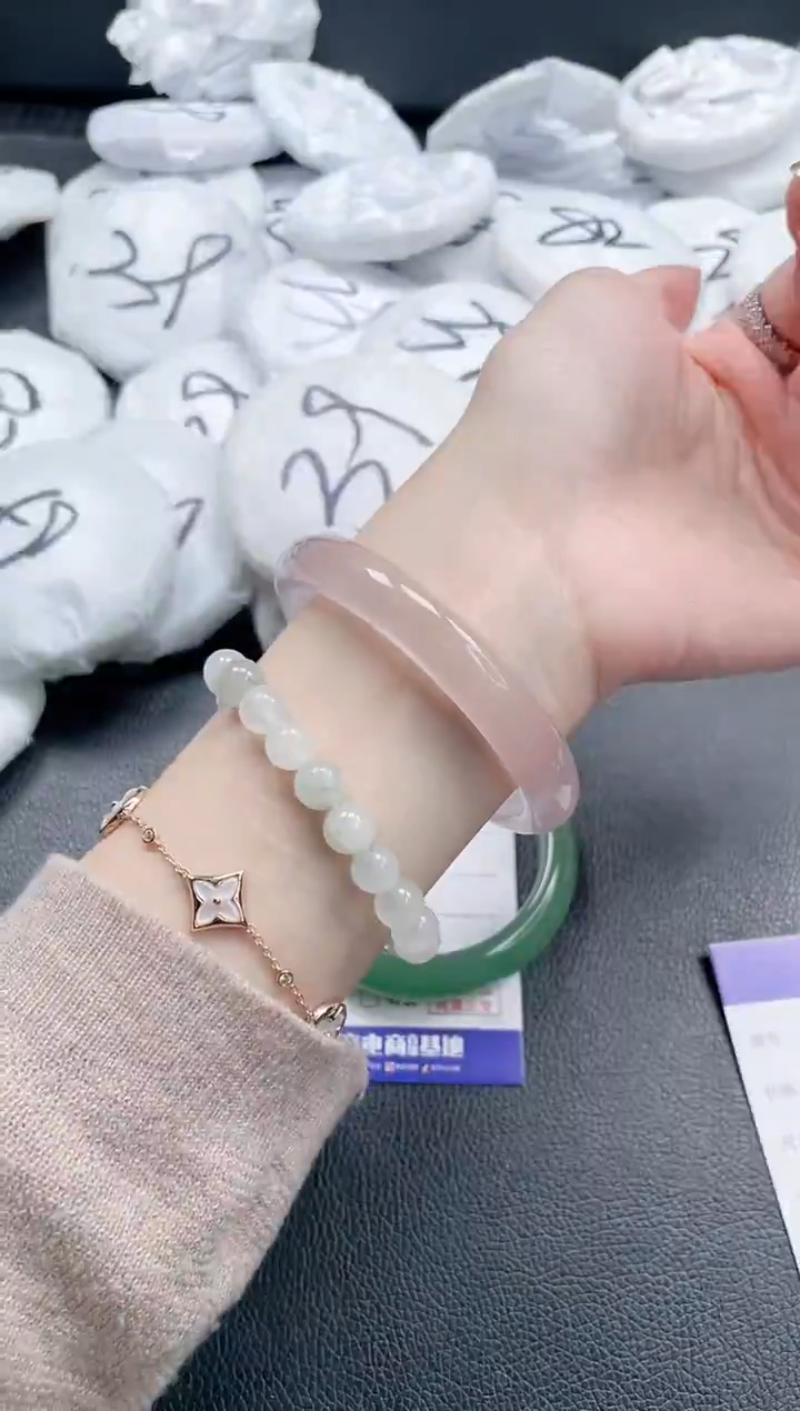 【闪购商品】石英质玉手镯未镶嵌05J145-61