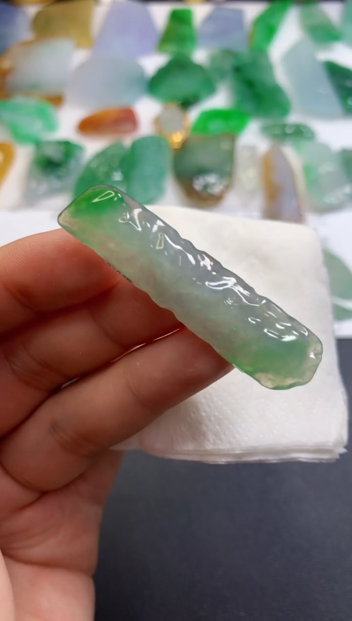 【闪购商品】翡翠吊坠(不含链)未镶嵌532